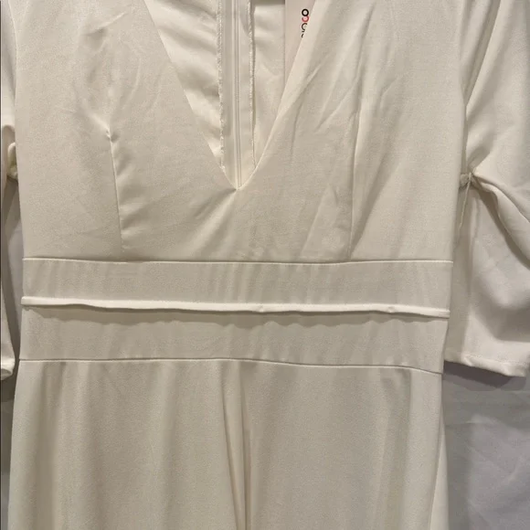 Chic Mid Lenth Sleeve White Wedding Dress - Picture 5 of 7